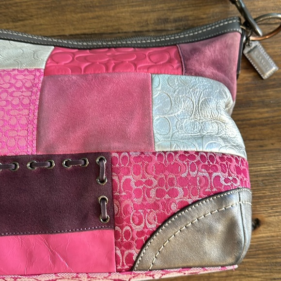 Coach purse, H0893-F12865, Patchwork holiday edition, excellent used condition - Picture 2 of 16